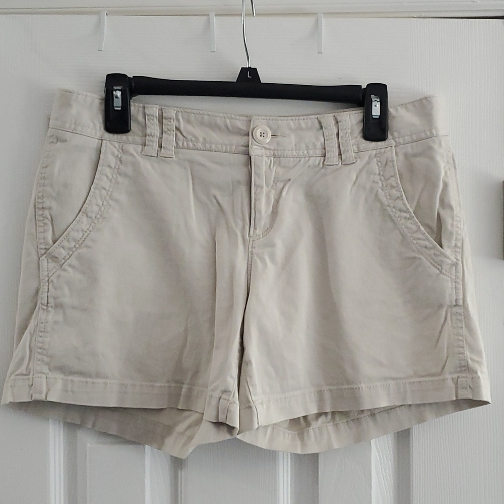 MAURICES SHORTS SIZE 9/10